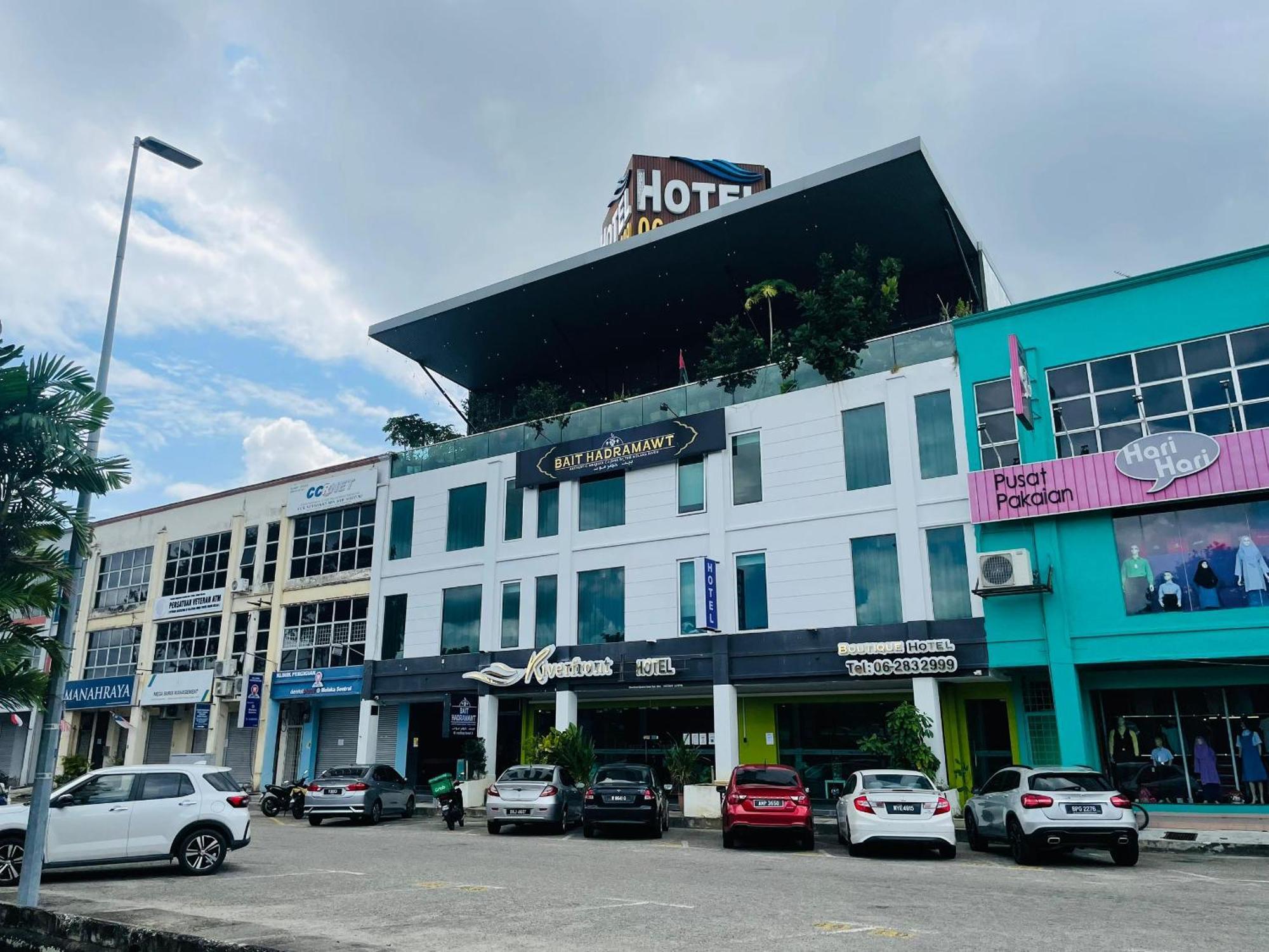 The Riverfront Hotel Malacca Exterior foto